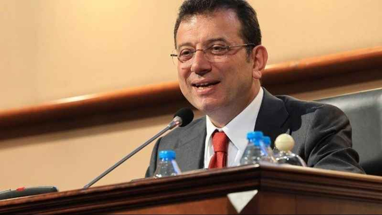 İBB Meclisi'nde ilk toplantı... O anlar gündem oldu: 'AK Parti grubunun teklifini oylarınıza sunuyorum, oy çokluğuyla reddedilmiştir...'