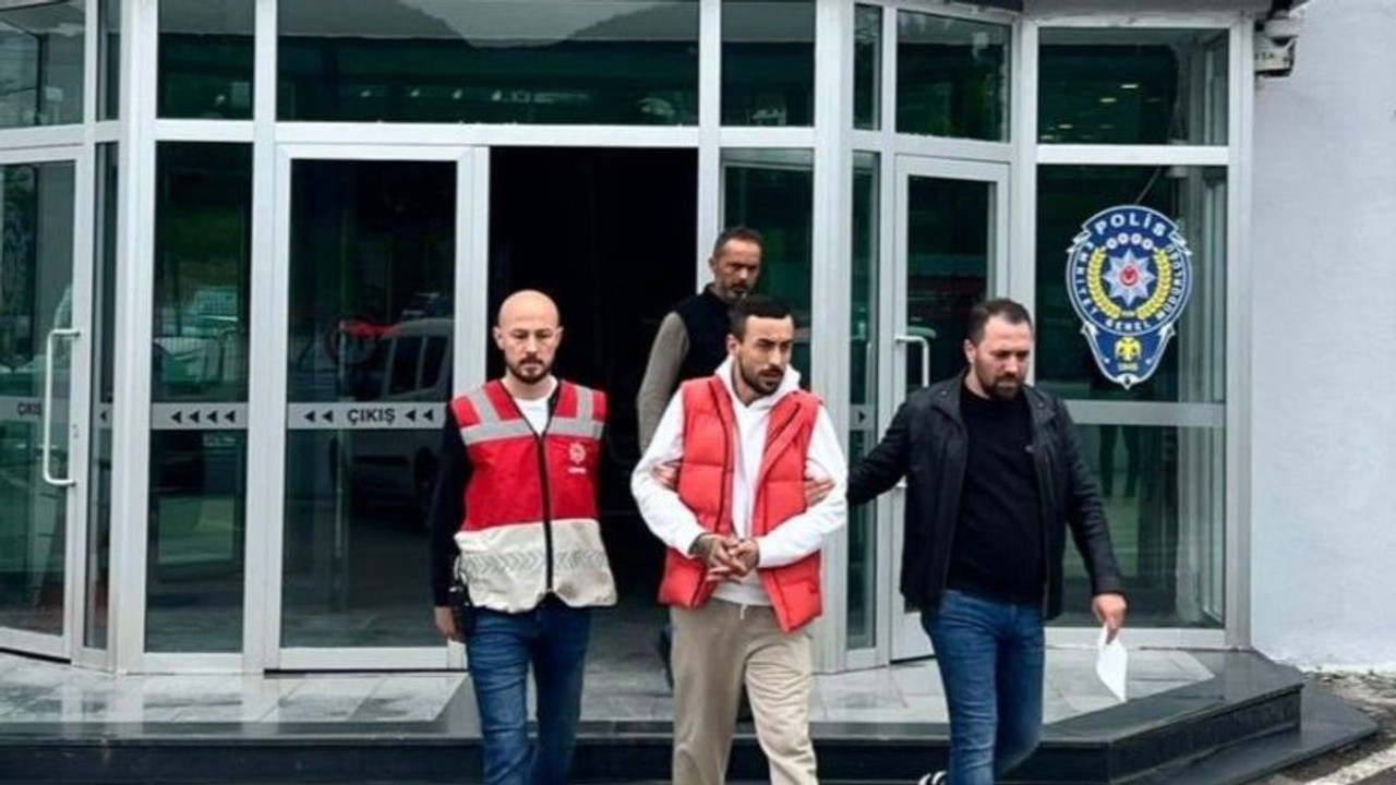 Kocaeli'den çaldığı minibüsle İstanbul'da yakalandı