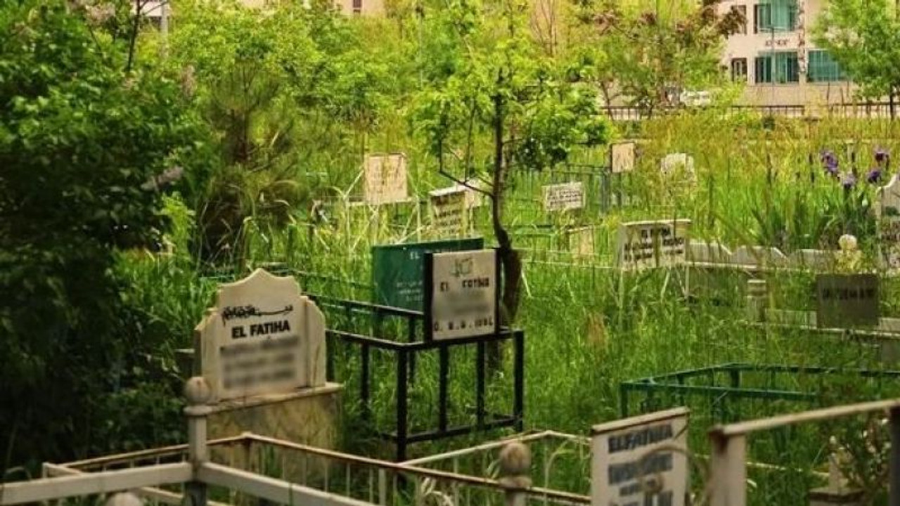İstanbul'da ölmek bile lüks oldu! Mezar fiyatları bakın kaç lira...