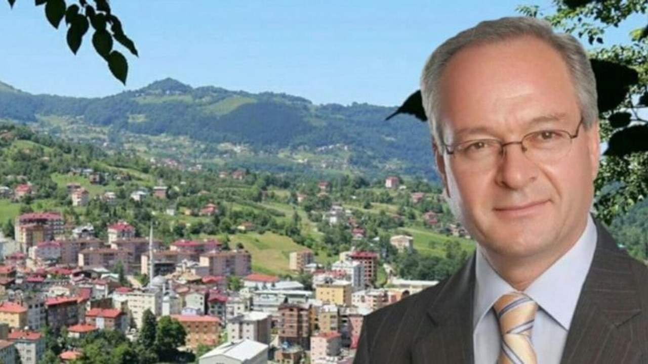 AKP'li belediye başkanına makam odasında dayak!