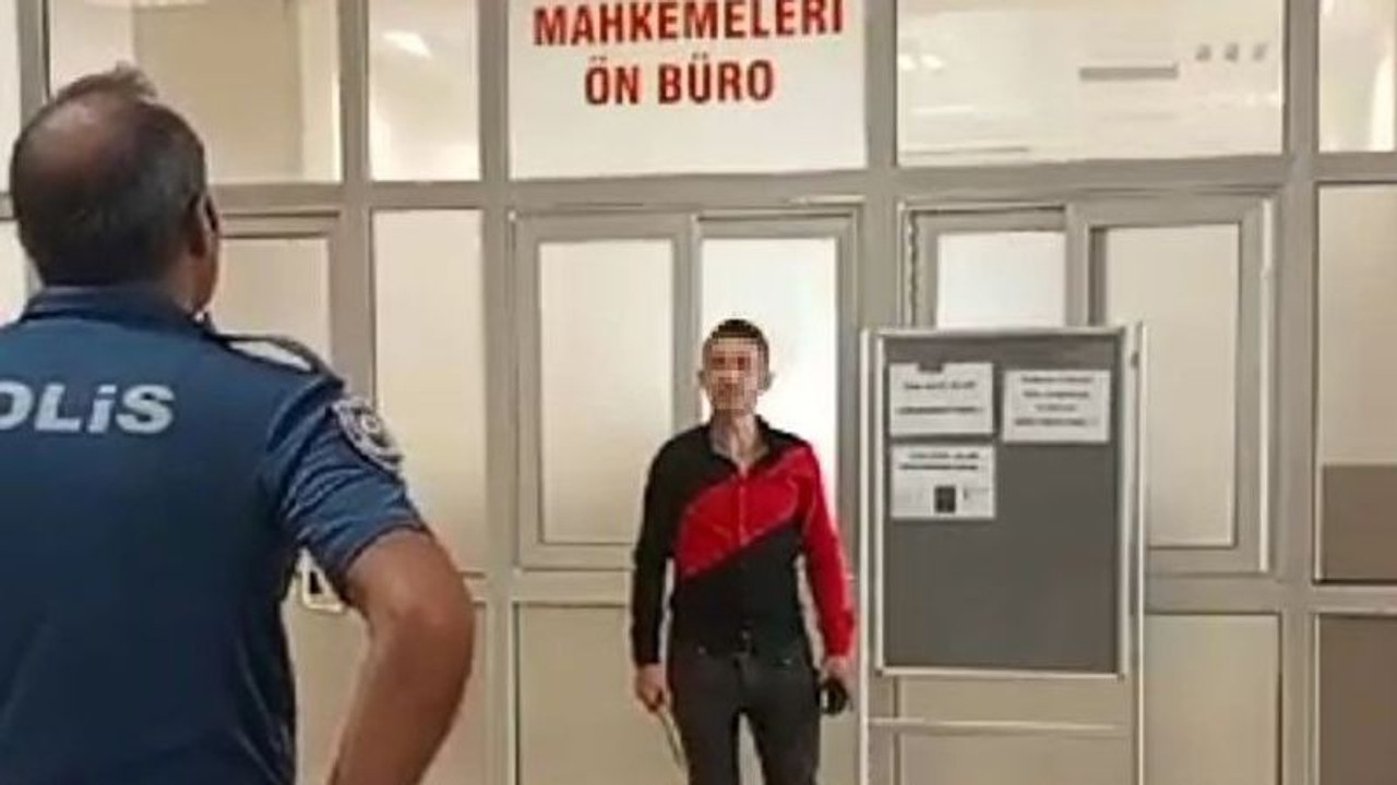 Adana’da Mehdi olduğunu öne süren şahıs adliyede bıçaklı eylem yaptı