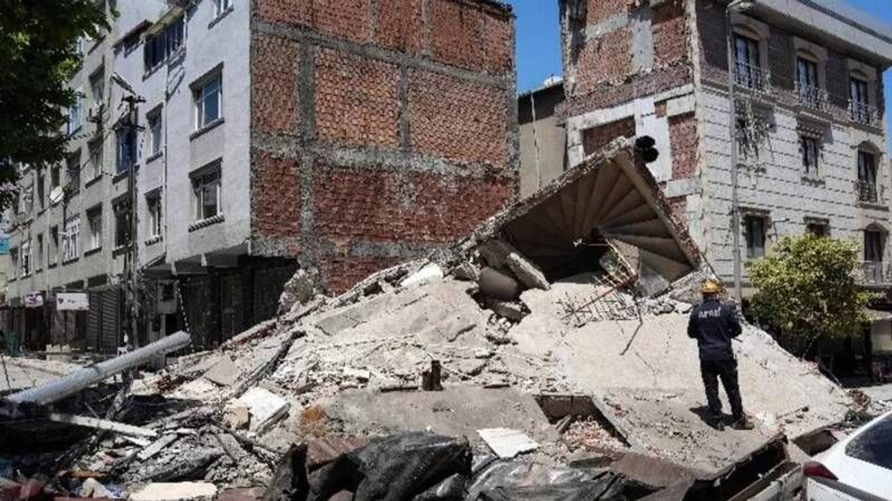 Küçükçekmece'de çöken binanın sahibi tutuklandı