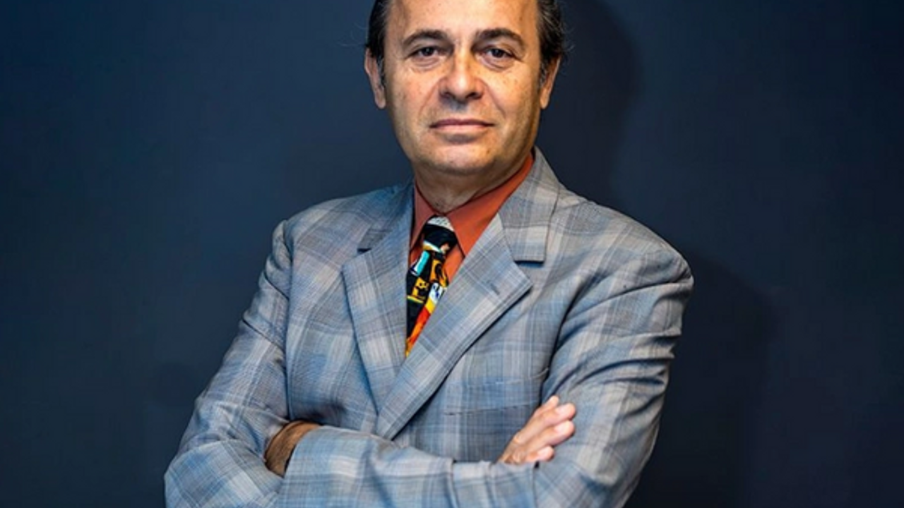 Ayhan Sicimoğlu'ndan personeline tokatlı saldırı!