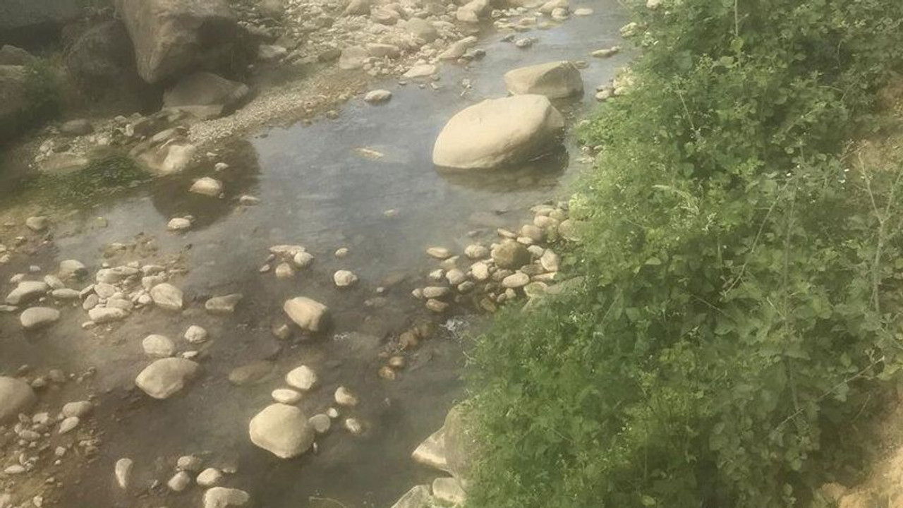Sakarya’da taşa sıkışan şahıs boğularak hayatını kaybetti