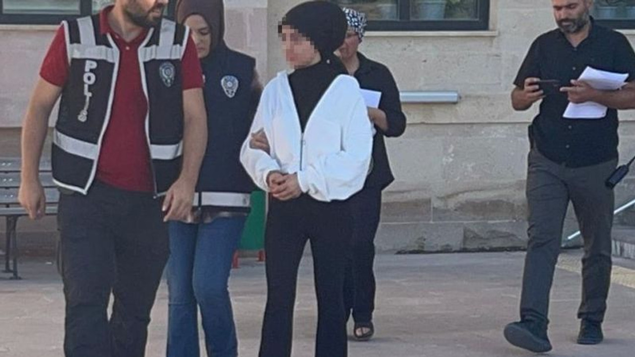 TikTok'ta 'Ben dudak seviyorum' deyip çocuğu dudağından öptüren kadın tutukladı