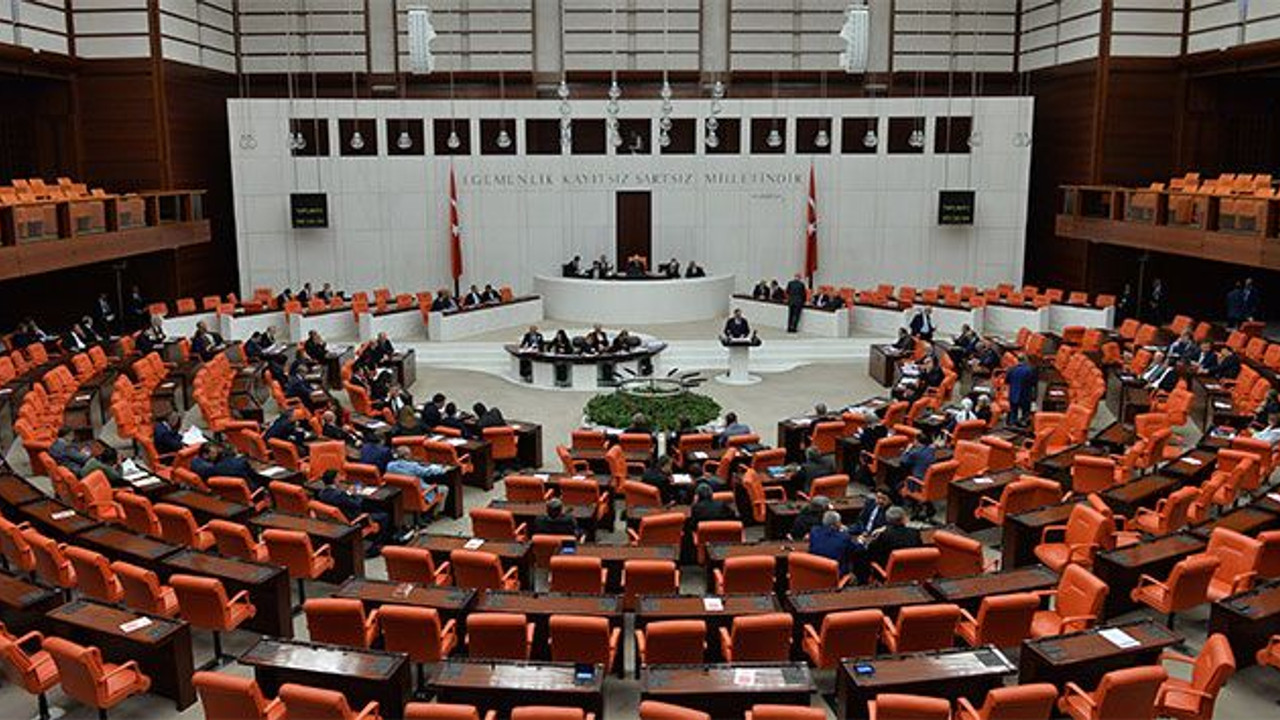 TBMM Başkanı Kurtulmuş’un Anayasa kapsamında görüşmeleri devam ediyor