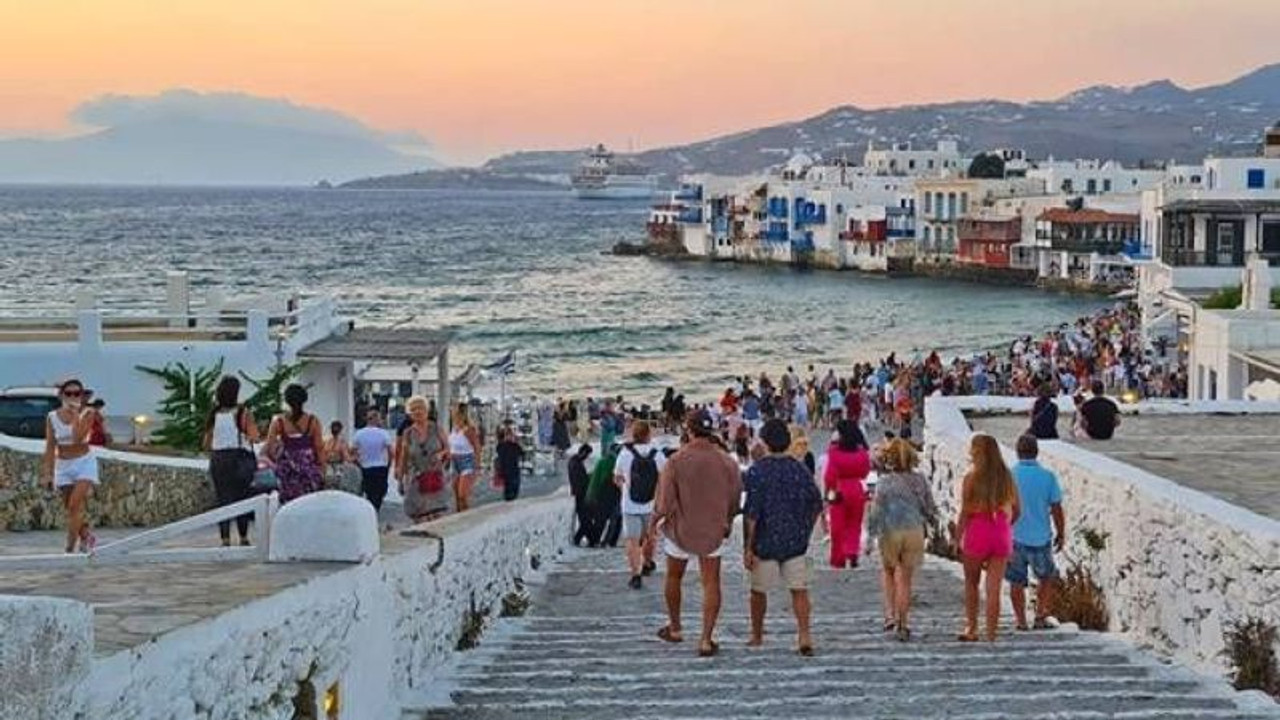 Yunanistan'da 'Türk radyoları' krizi