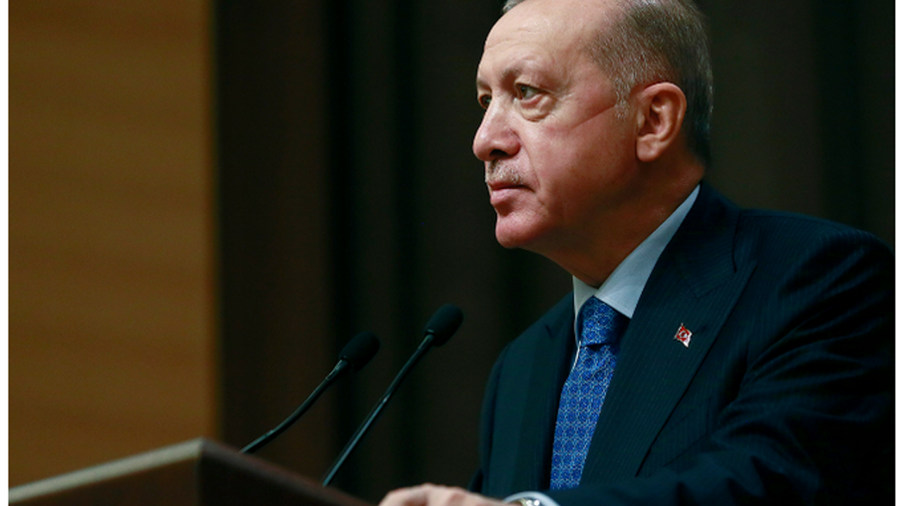 ‘Erdoğan yurtdışına kaçacak’ iddiasına AKP’den sert yanıt