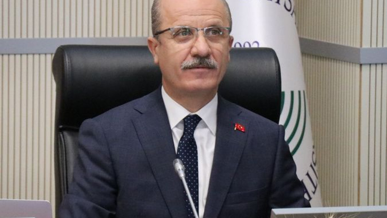YÖK Başkanı Özvar: “Lisans ve ön lisans programlarını dikkatle incelemeniz sizler için faydalı olacaktır”