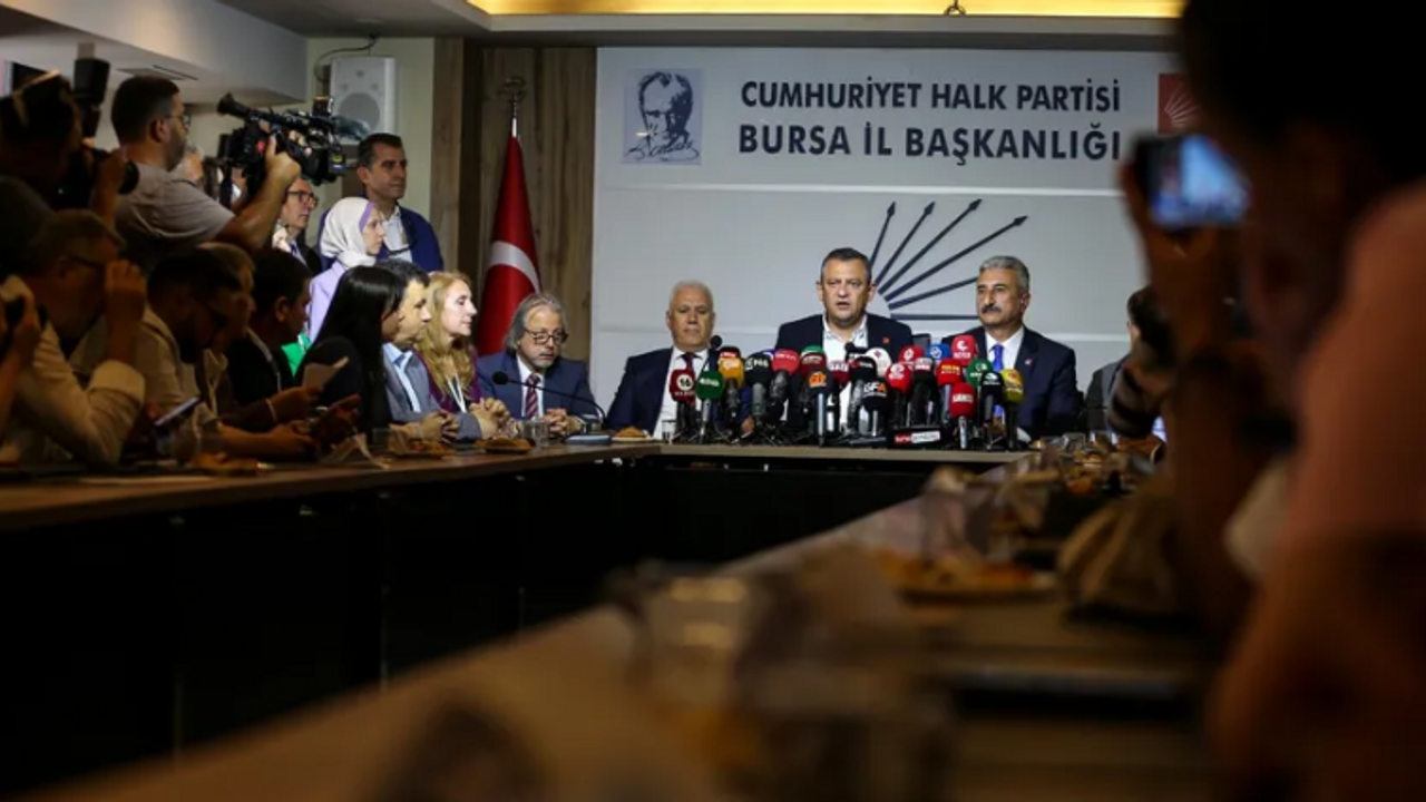 Özgür Özel: Biz paradan 6 sıfır atmayacağız, bir sıfır atacağız