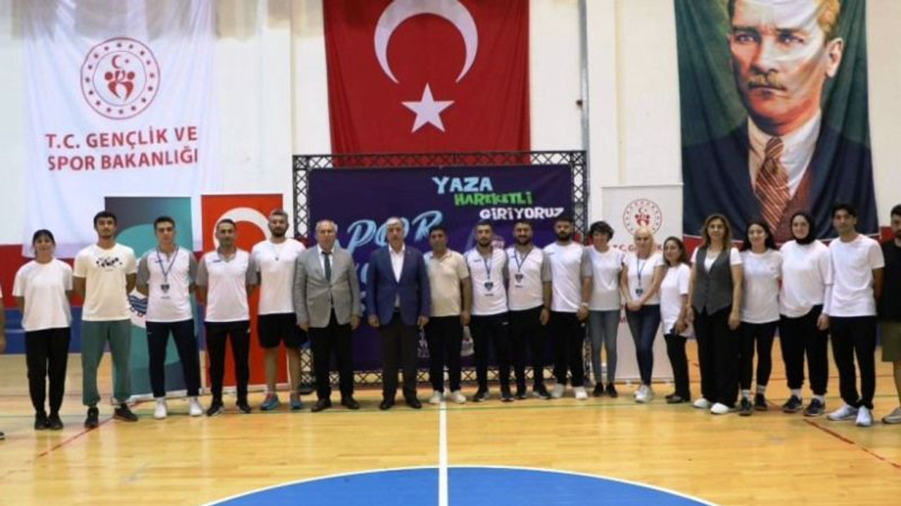 Açılış yapıldı, sporcular ve aileleri katıldı