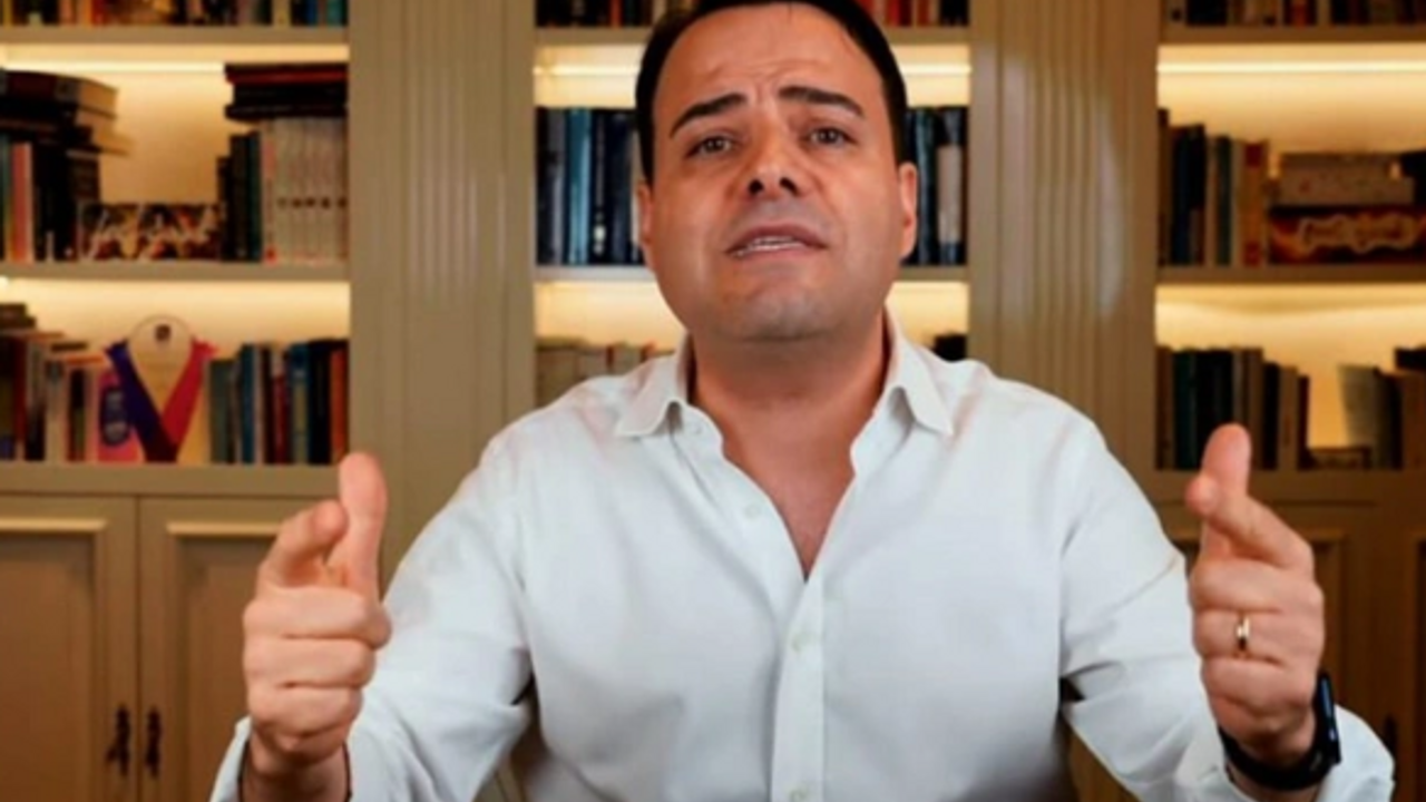 Sokak köpekleri yasası geçti, Özgür Demirtaş'tan dikkat çeken mesaj geldi