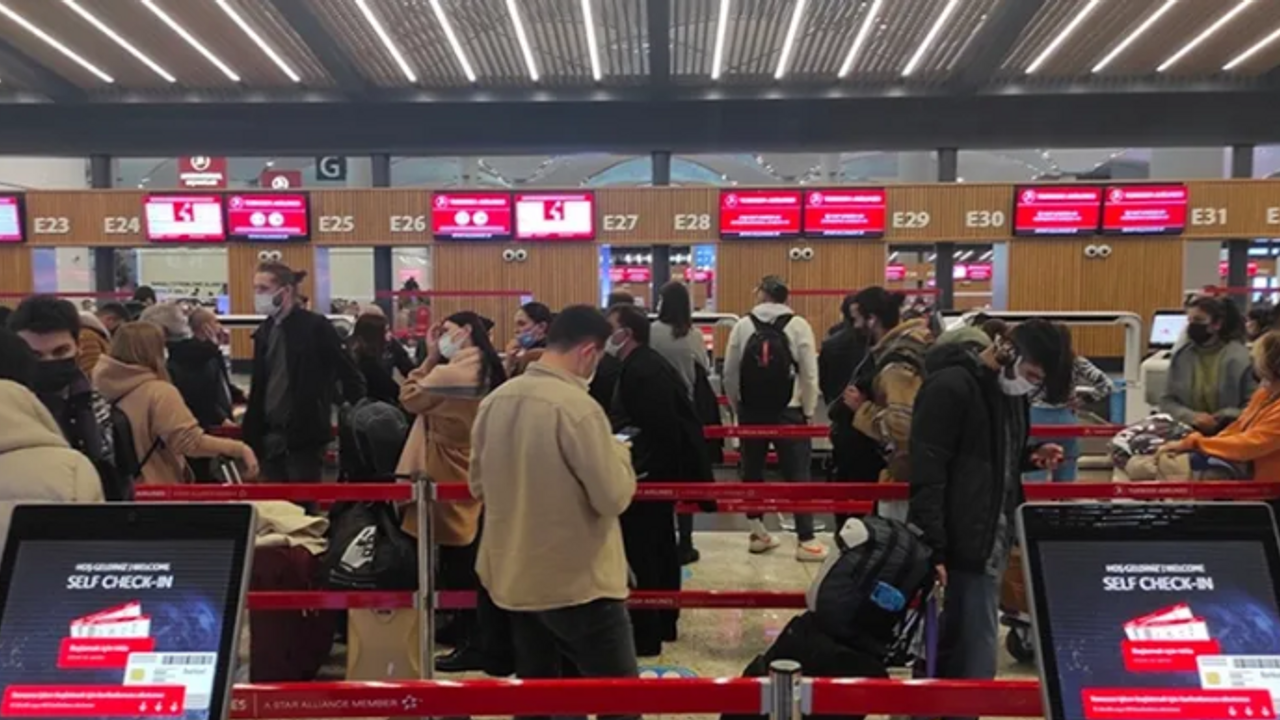 Yurt dışına çıkacaklar yeni harç tutarını o tarihten önce yatırabilecek