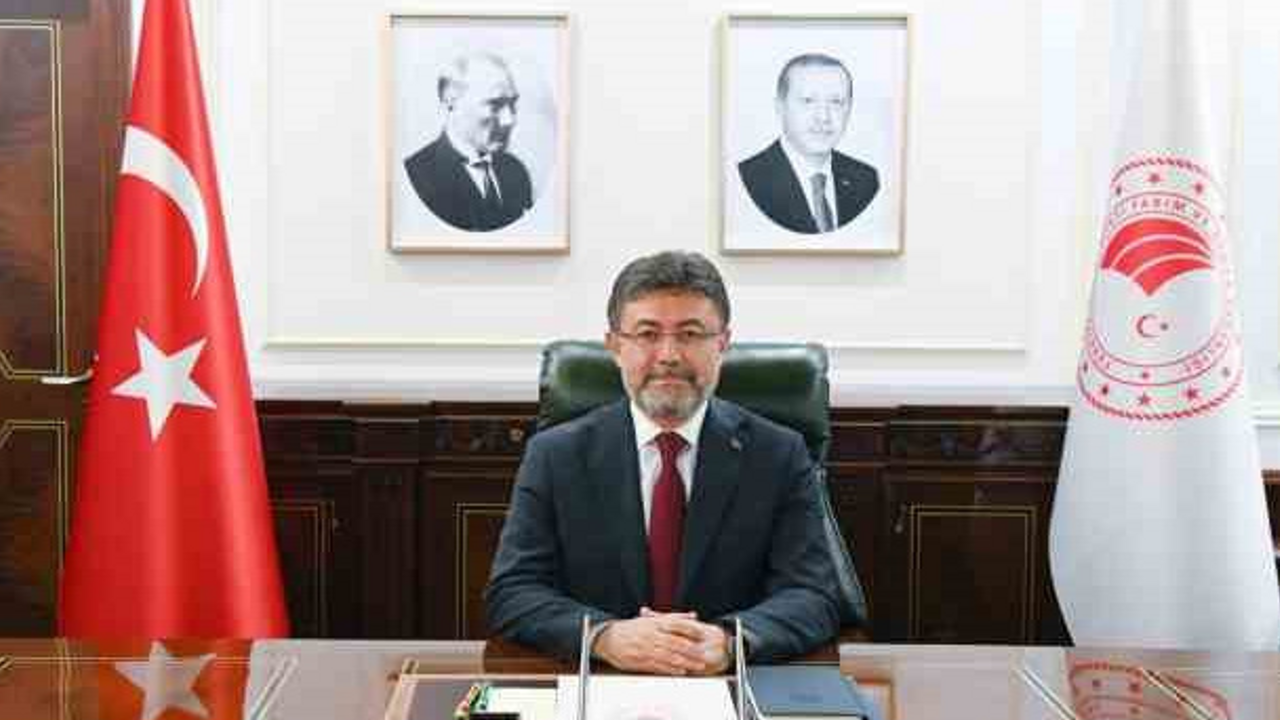Bakan Yumaklı: “Yunanistan’a 2 uçak ve 1 helikopterimiz sabah saatlerinde havalandı”