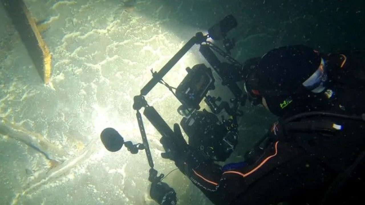 Moriwaki Marmara Depremi'nin "batık şehri"ne inceleme dalışı yaptı