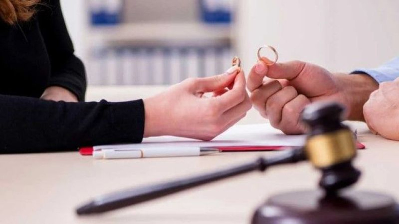 Ağız veya vücut kokusu boşanma nedeni midir?