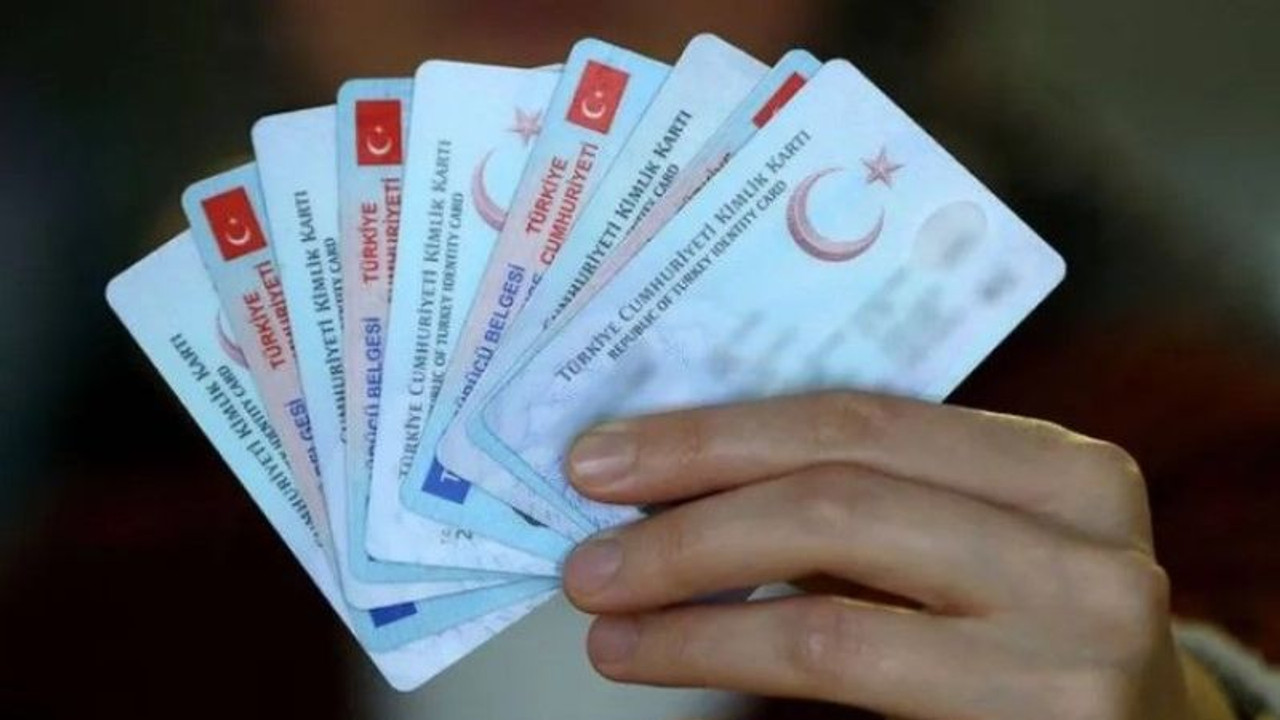 'Suriye uyruklu 2,5 milyon kişiye vatandaşlık verildi' iddiasına açıklama geldi