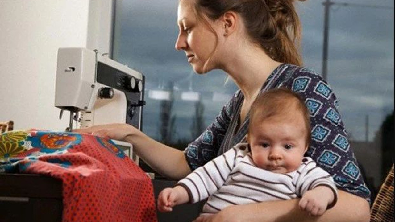 Çalışan kadınların ev içi yükü azalmıyor