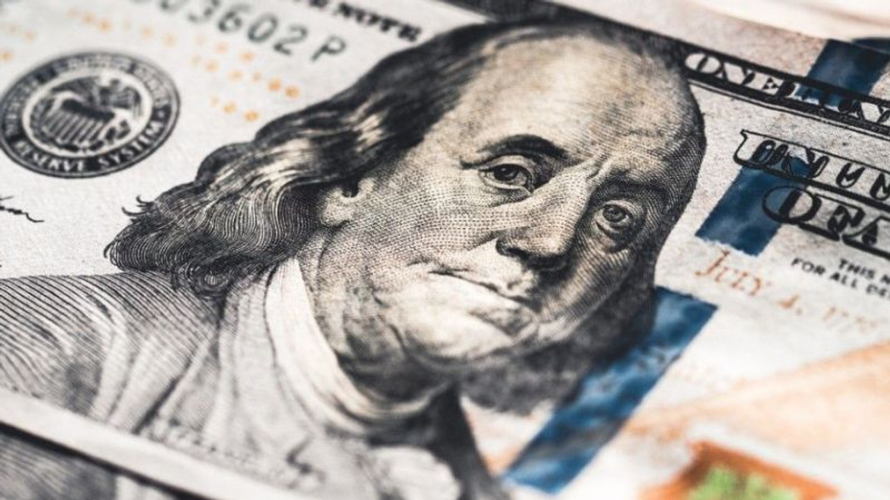 Dolar/TL'de bir eşik daha aşıldı: Rekor tazelendi!