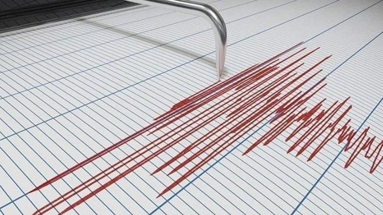 Amasya'da peş peşe depremler