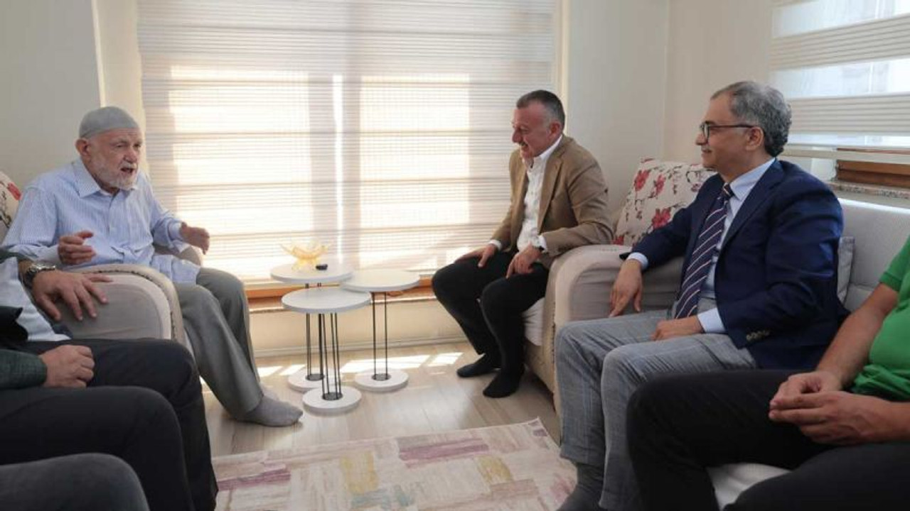 Büyükakın’dan Erdoğan’ın hocasına ziyaret