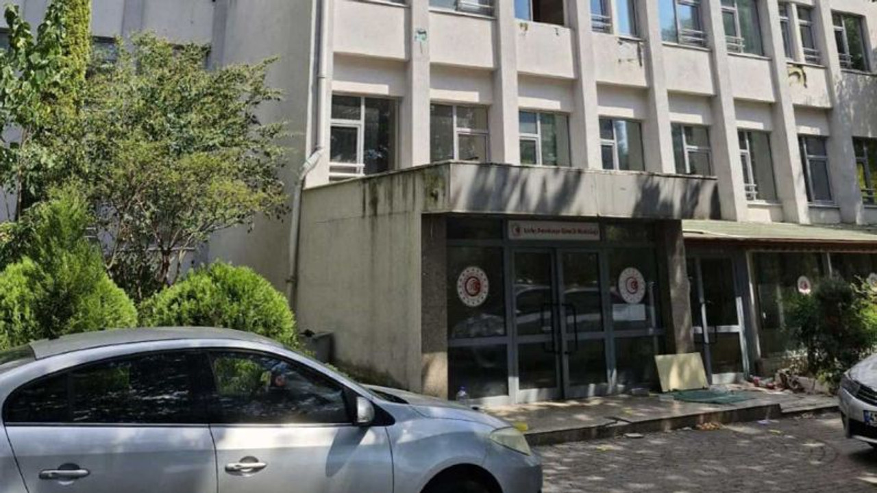 Körfez'de müdürlük yıkılacak