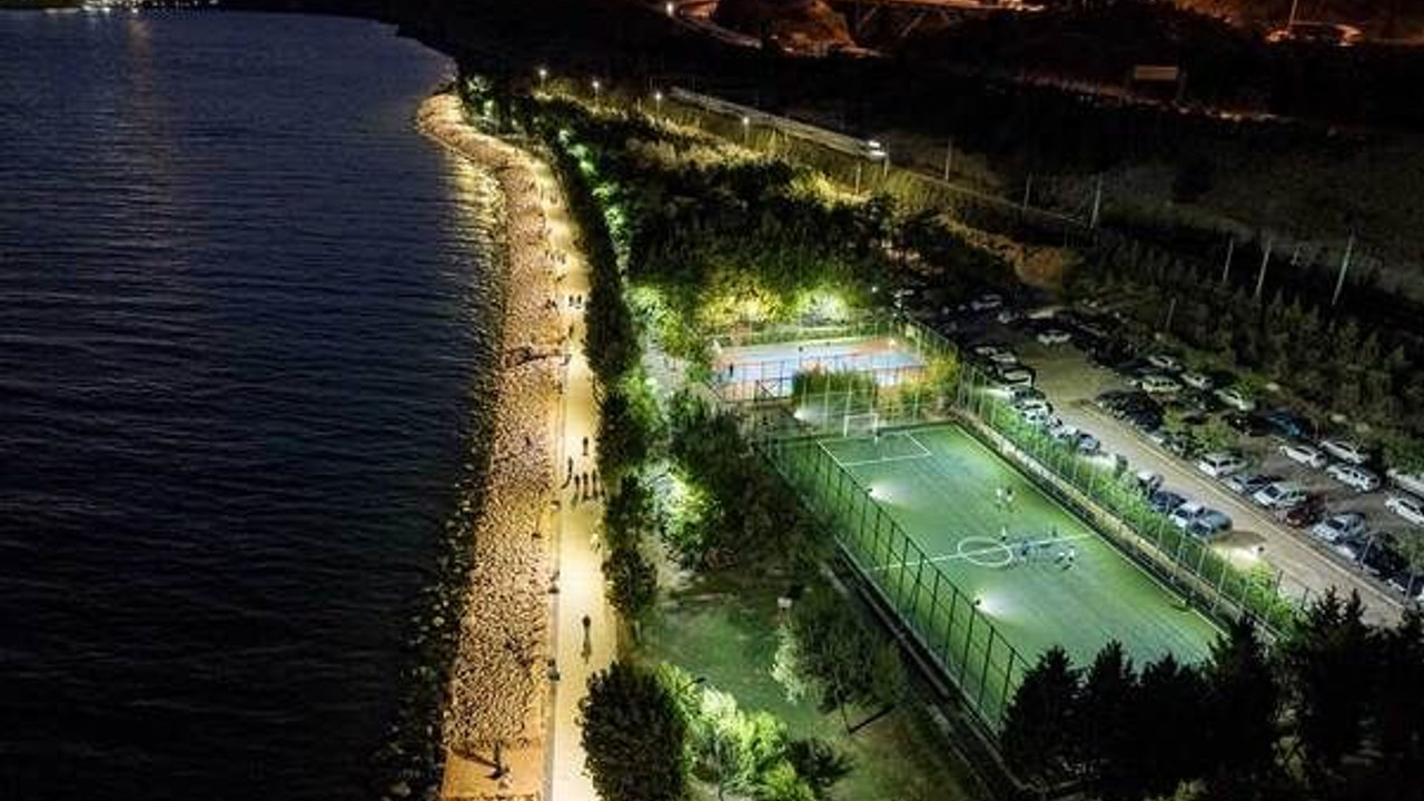 Tavşancıl Sahil Parkı yeni görüntüsüyle vatandaşın hizmetinde