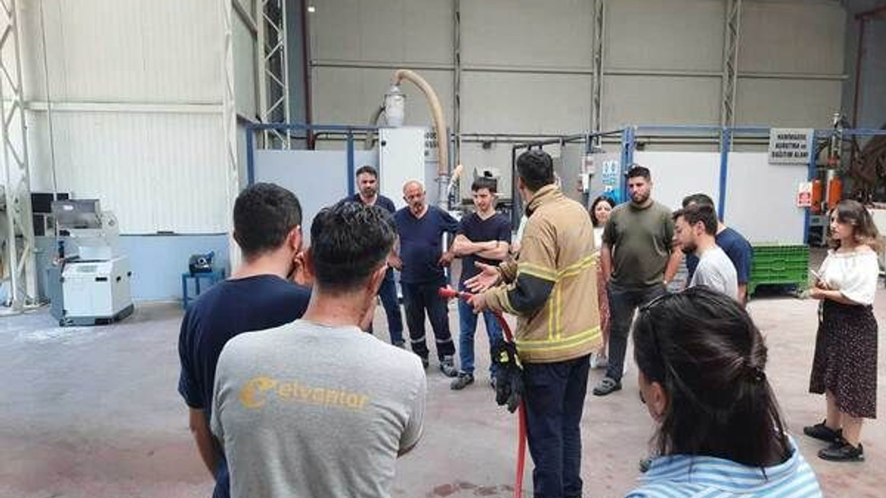 Kocaeli itfaiyesinden Elvanlar Plastik firmasına acil yardım eğitimi