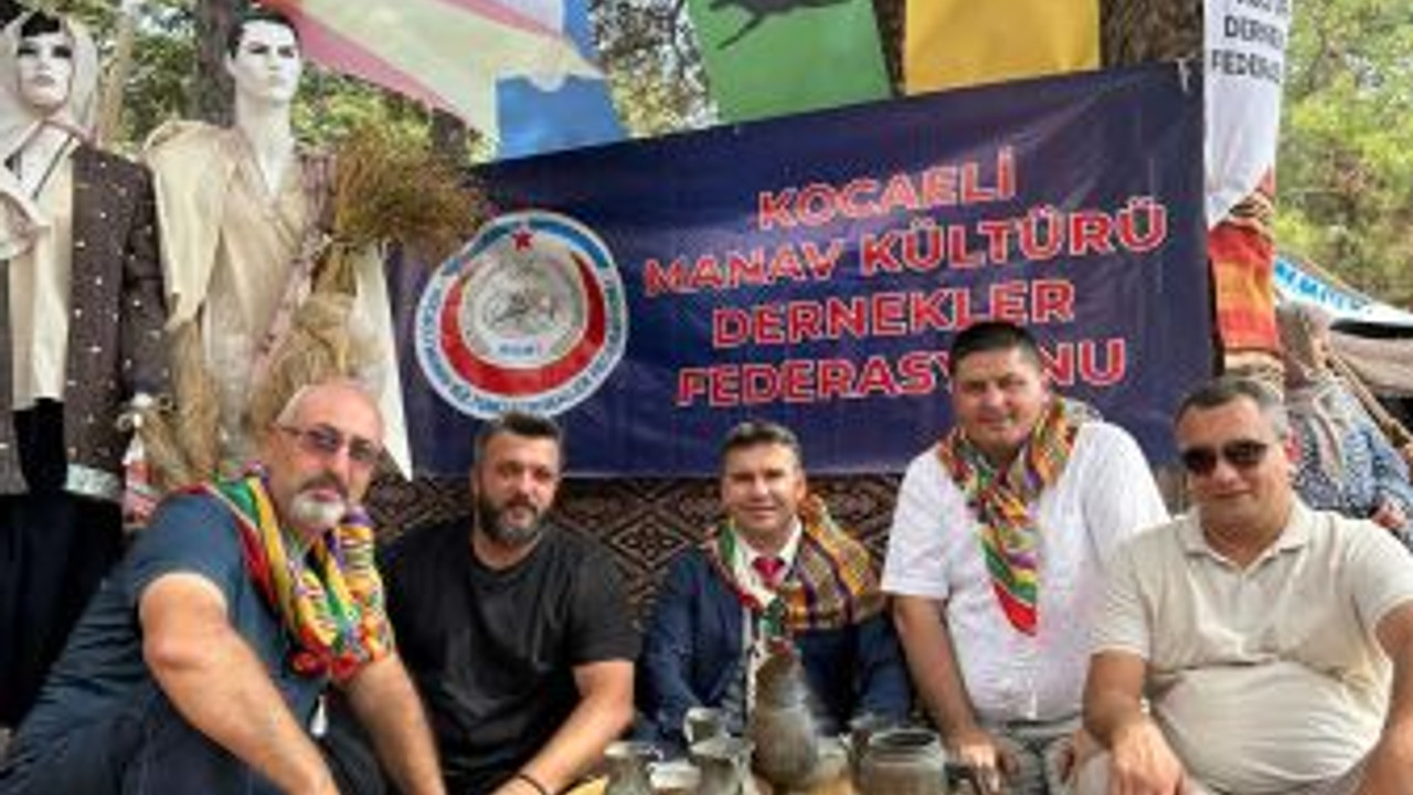 Kocaeli’den Söğüt Ertuğrul Gazi'ye selam götürdüler