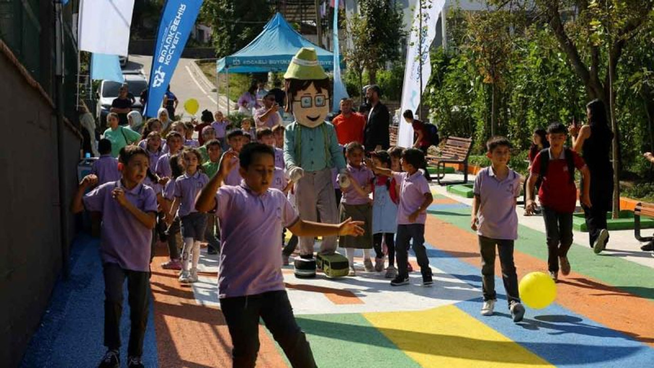 Kocaeli’de öğrenciler okula güvenle gidiyor