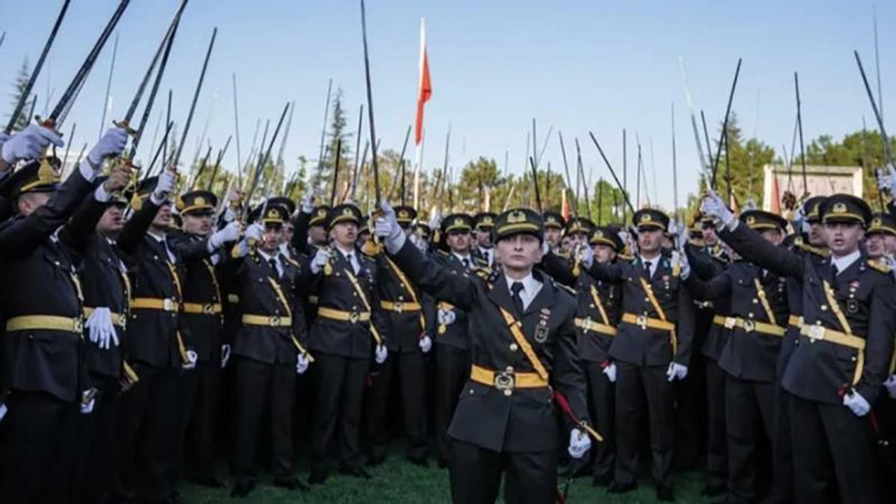 Teğmenlerin kılıçlı yemin soruşturmasına yönelik açıklama!
