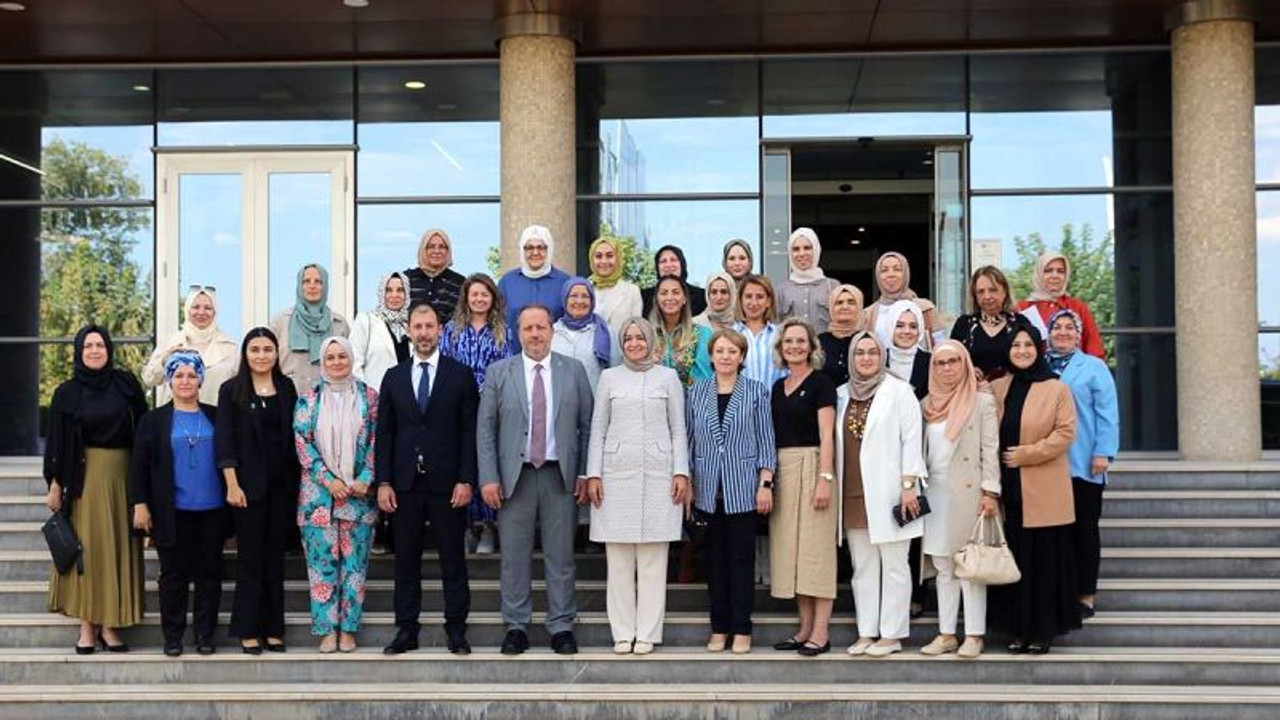 Eski Bakan’dan kadın girişimcileri ile özel görüşme