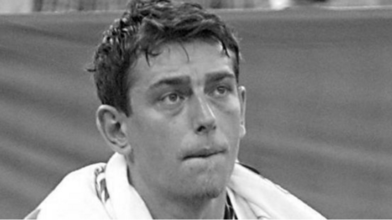 Eski milli basketbolcu Asım Pars evinde ölü bulundu!