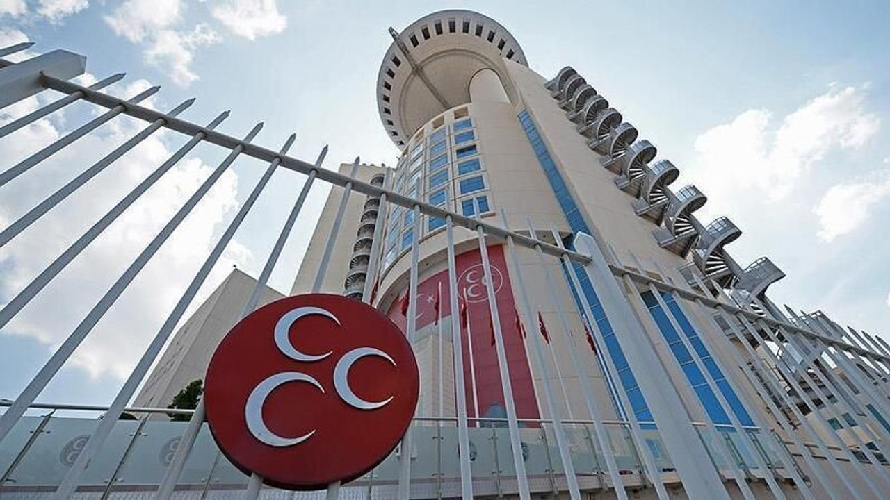 MHP’nin ’Aile Kurumu Çalıştay’ı programında LGBT önerisi