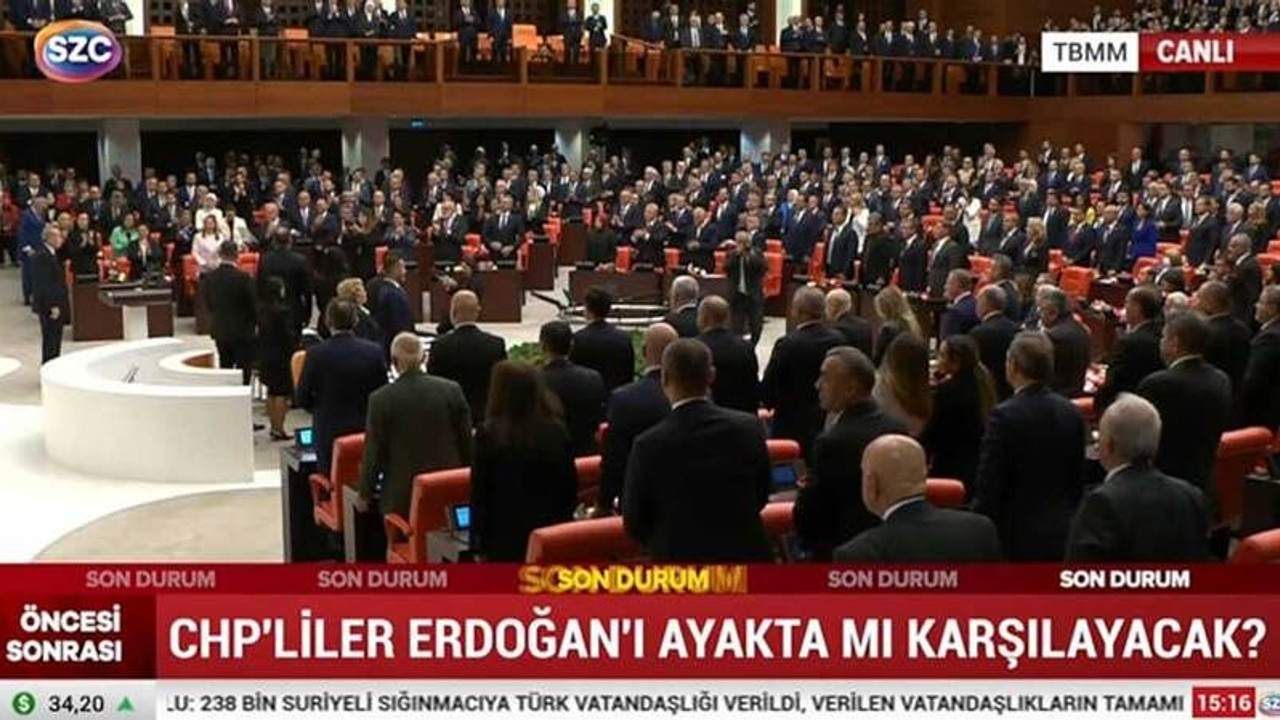 5 yıl sonra bir ilk: CHP’liler Meclis’te Erdoğan’ı ayakta karşıladı!