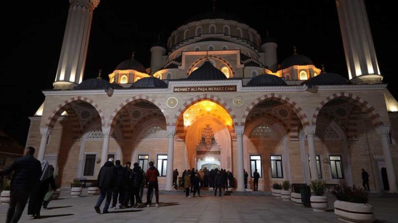 Büyükşehir'den camilere bakım ve onarım