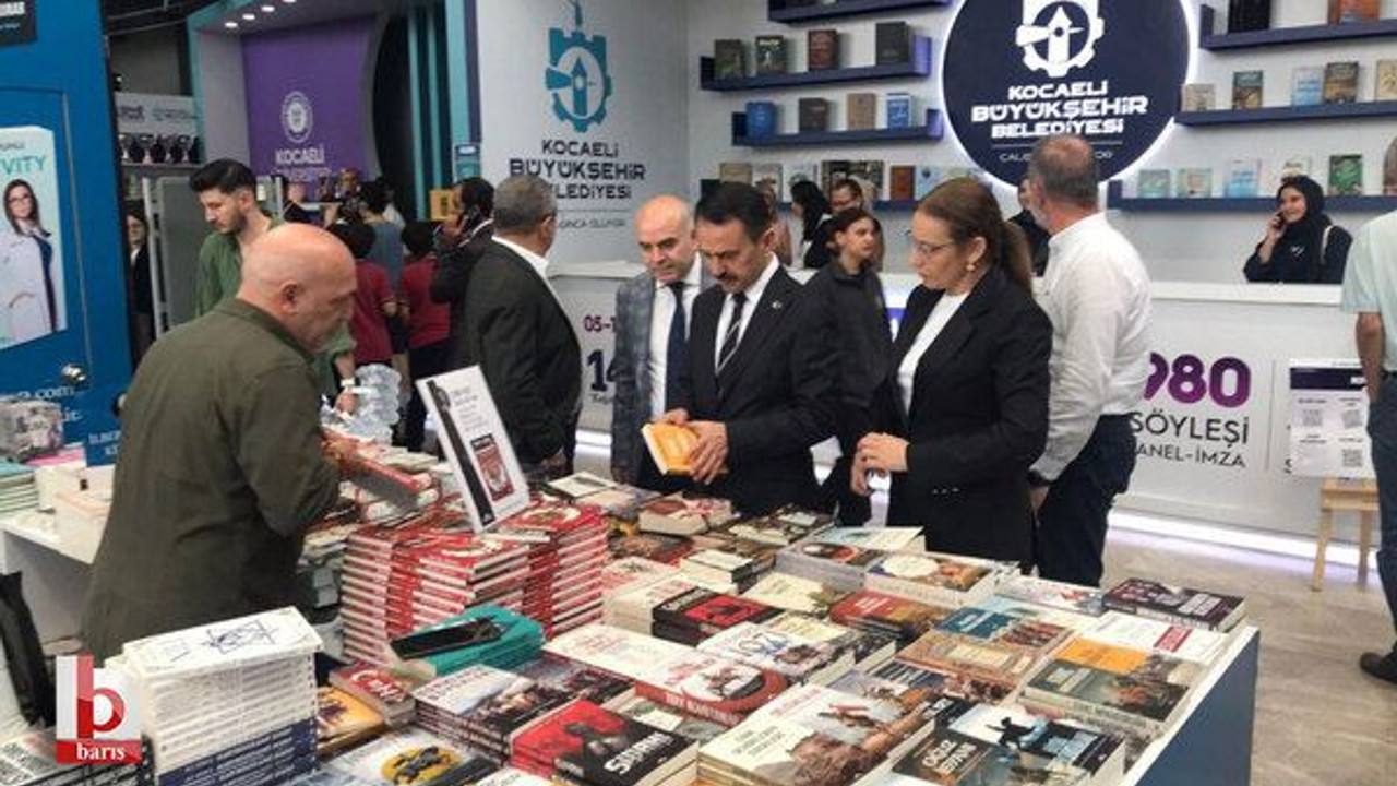 Vali Aktaş'tan Kitap Fuarına ziyaret