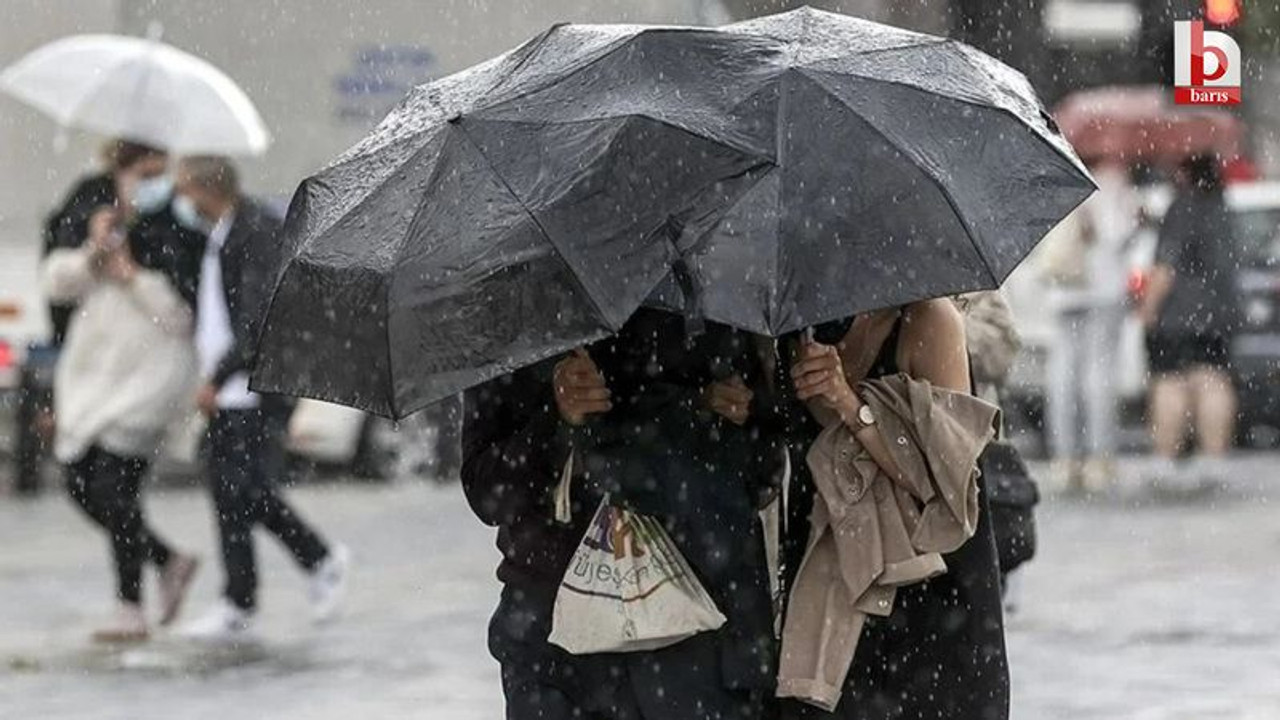 Sağanak yağış geri dönüyor: Sıcaklık 4 derece düşecek!