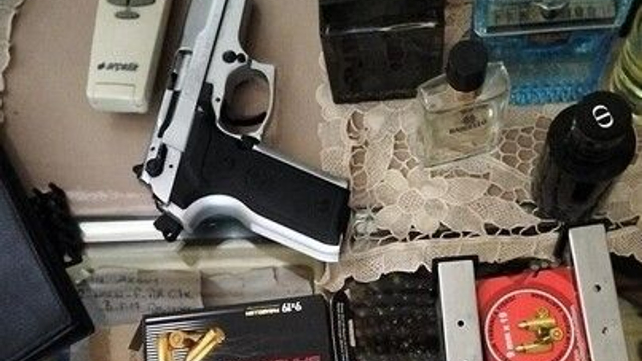 12 suçtan yakalanması bulunuyordu, evinde operasyonla yakalandı