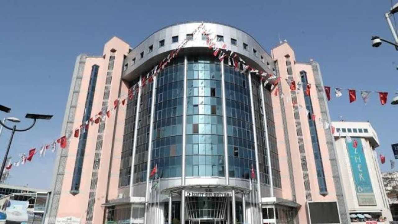 İzmit Belediyesi ot biçmek için bakanlıktan izin istedi