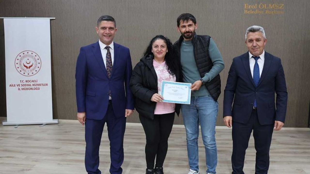 Kocaeli’de yeni evli çiftlere ‘Evlilik’ sertifikası