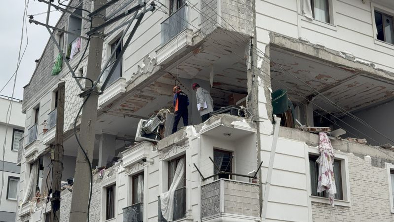 Patlama karşı binayı da etkiledi, tahribat büyük