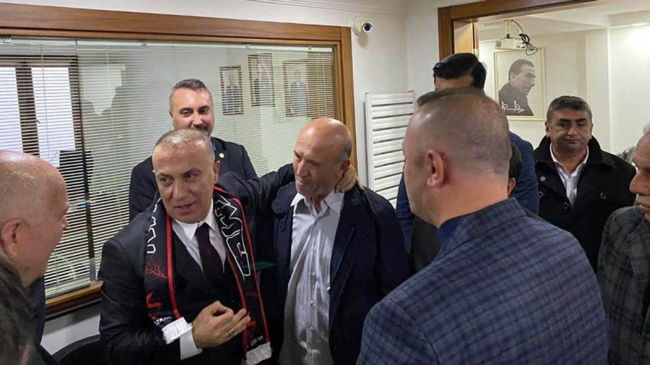 MHP genel başkan yardımcısının yanındaki Kocaelili isim dikkat çekti