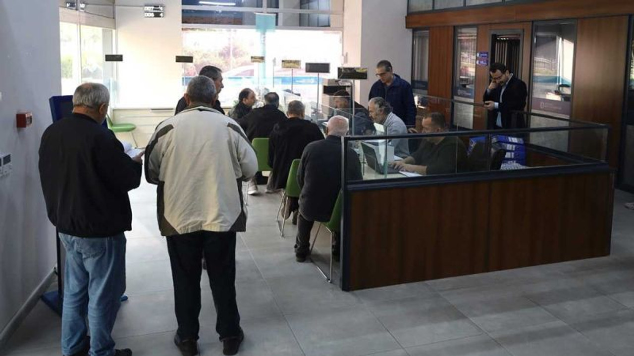 Büyükşehir’den çiftçilere arı yemi desteği