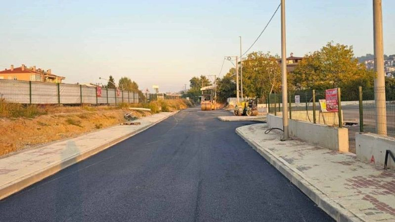 Karamürsel yeni otogarına asfalt çalışması