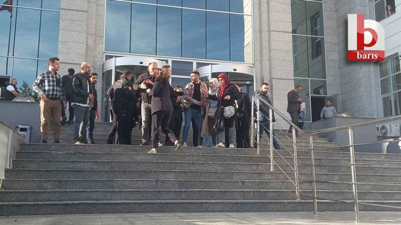 Kadın gazetecinin cinayet davasında aileler birbirine girdi