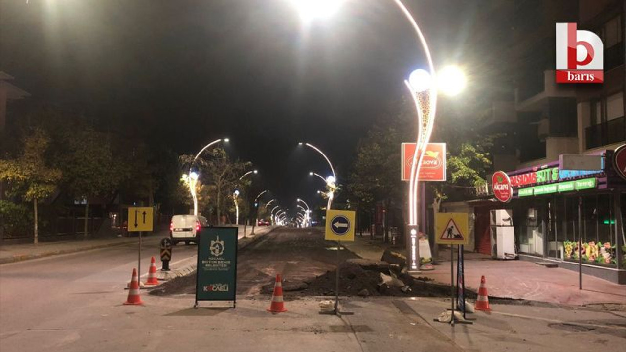 İzin alınmadan yapılan çalışmalar trafik aksamalarına yol açıyor