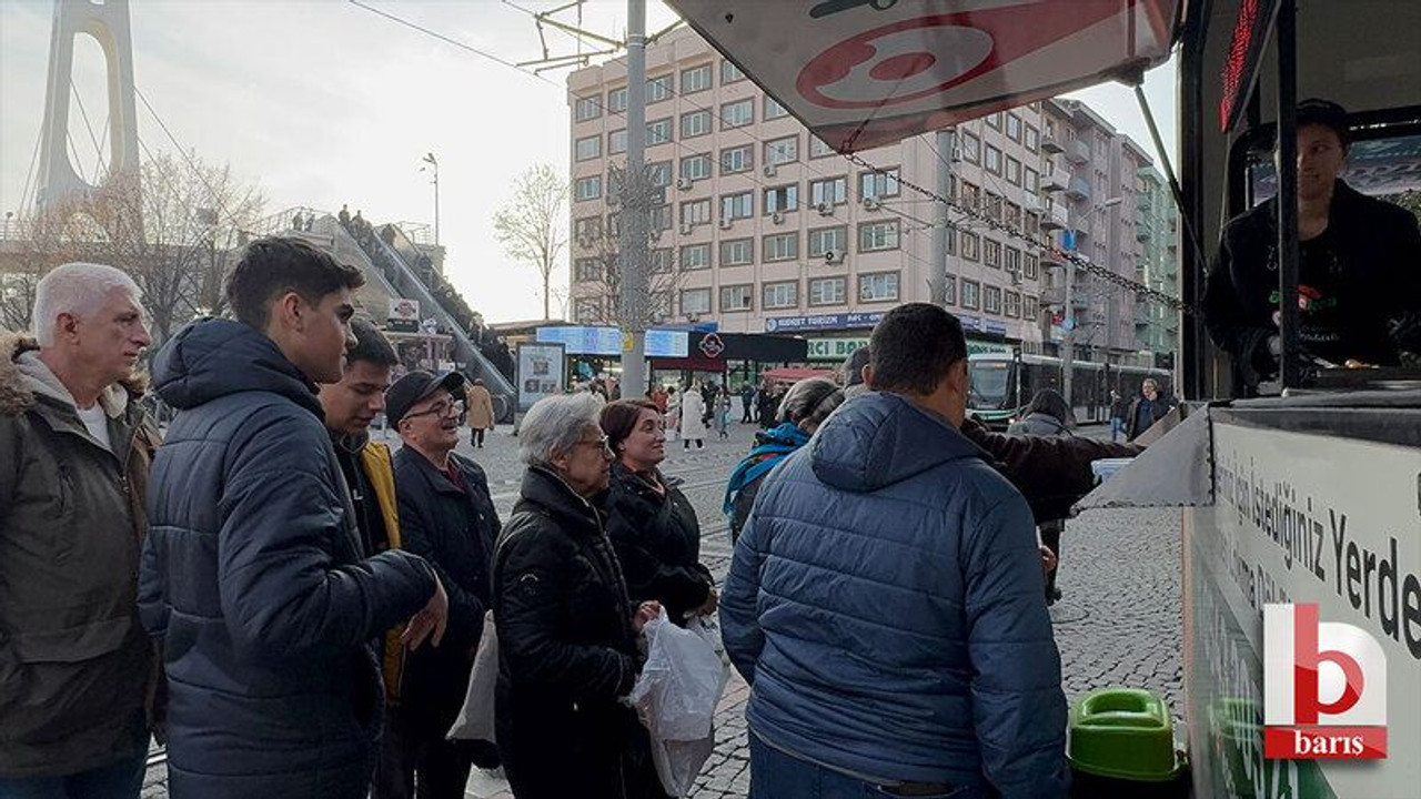 Koaceli'de aldığı hisseler çakılınca, lokma dağıttı