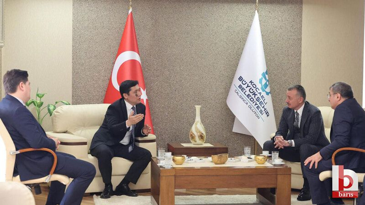 Tahir Büyükakın,Özbekistan Cumhuriyeti İstanbul Başkonsolosunu konuk etti