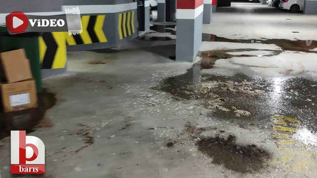 Kocaeli’de lüks sitenin otoparkını lağım suları bastı!